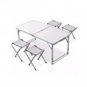 Mesa de camping plegable con sillas. Terraza y Jardin
