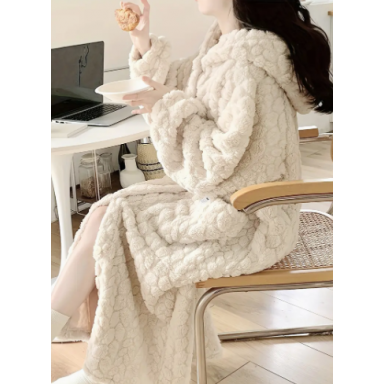 Bata de felpa con capucha Belleza