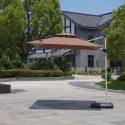 Quitasol Cuadrado Beige con base reforzada Terraza y Jardin