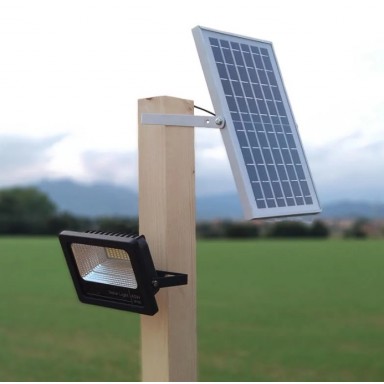 FOCO SOLAR 25W IP67 3.2V CON PANEL SOLAR Y CONTROL REMOTO KONNERGIE Iluminación