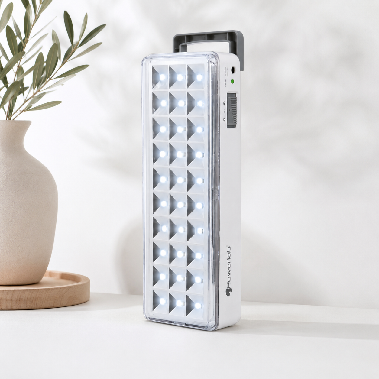 Lámpara de Emergencia Powerlab 30 LED 5 W – Batería Recargable y Encendido Automático